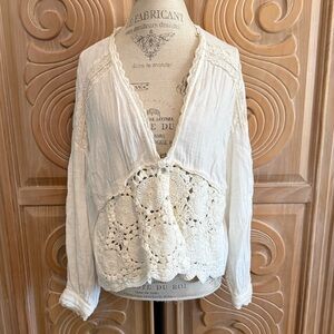 Zara Women's White Crochet & Lace Boho Lighweight Jacket/Top. Size Large